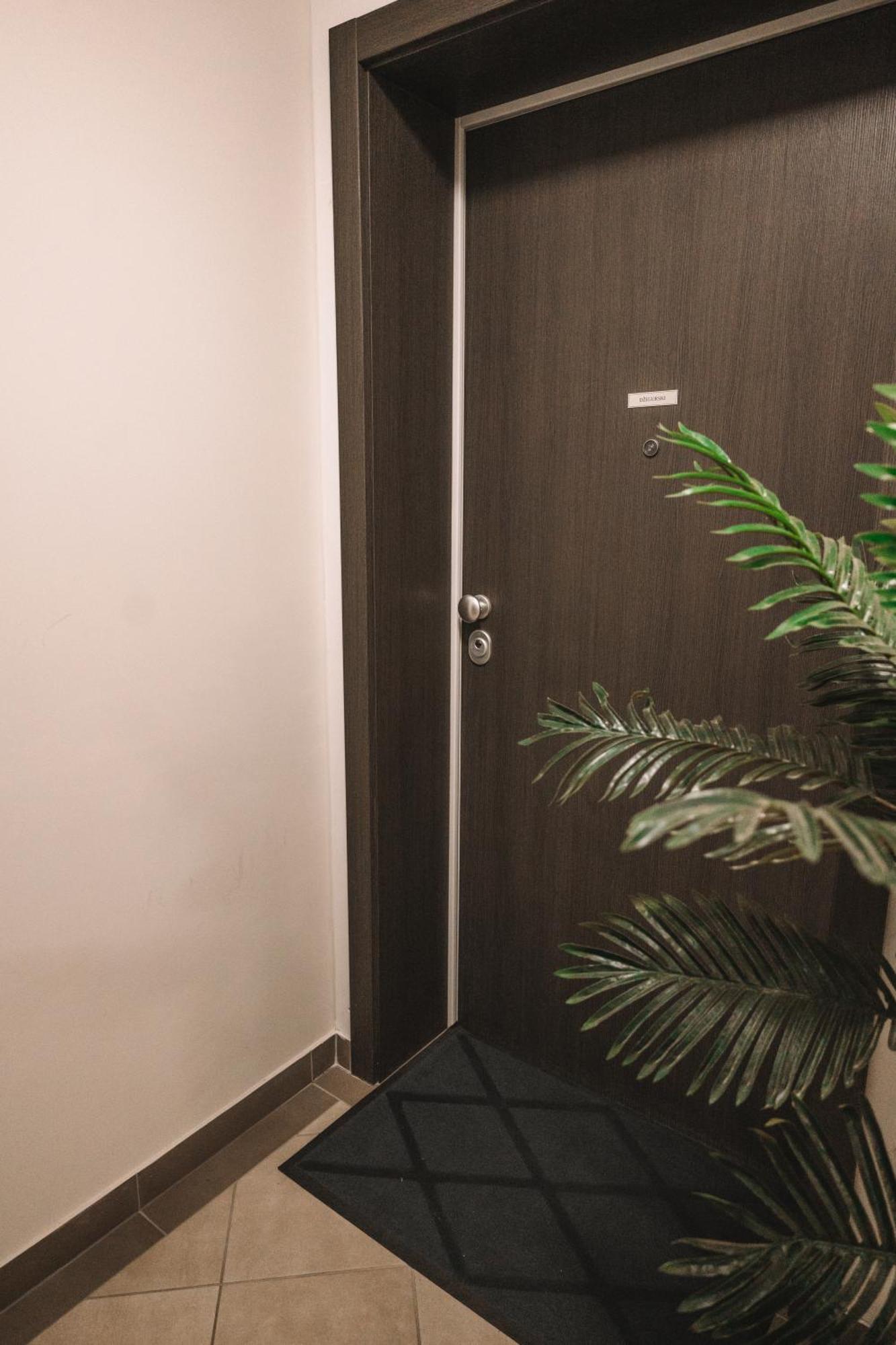 Flexible Selfcheckins 66 - Zagreb - Loggia - 80M2 - New - Luxury - Garage - 2 Bedrooms מראה חיצוני תמונה