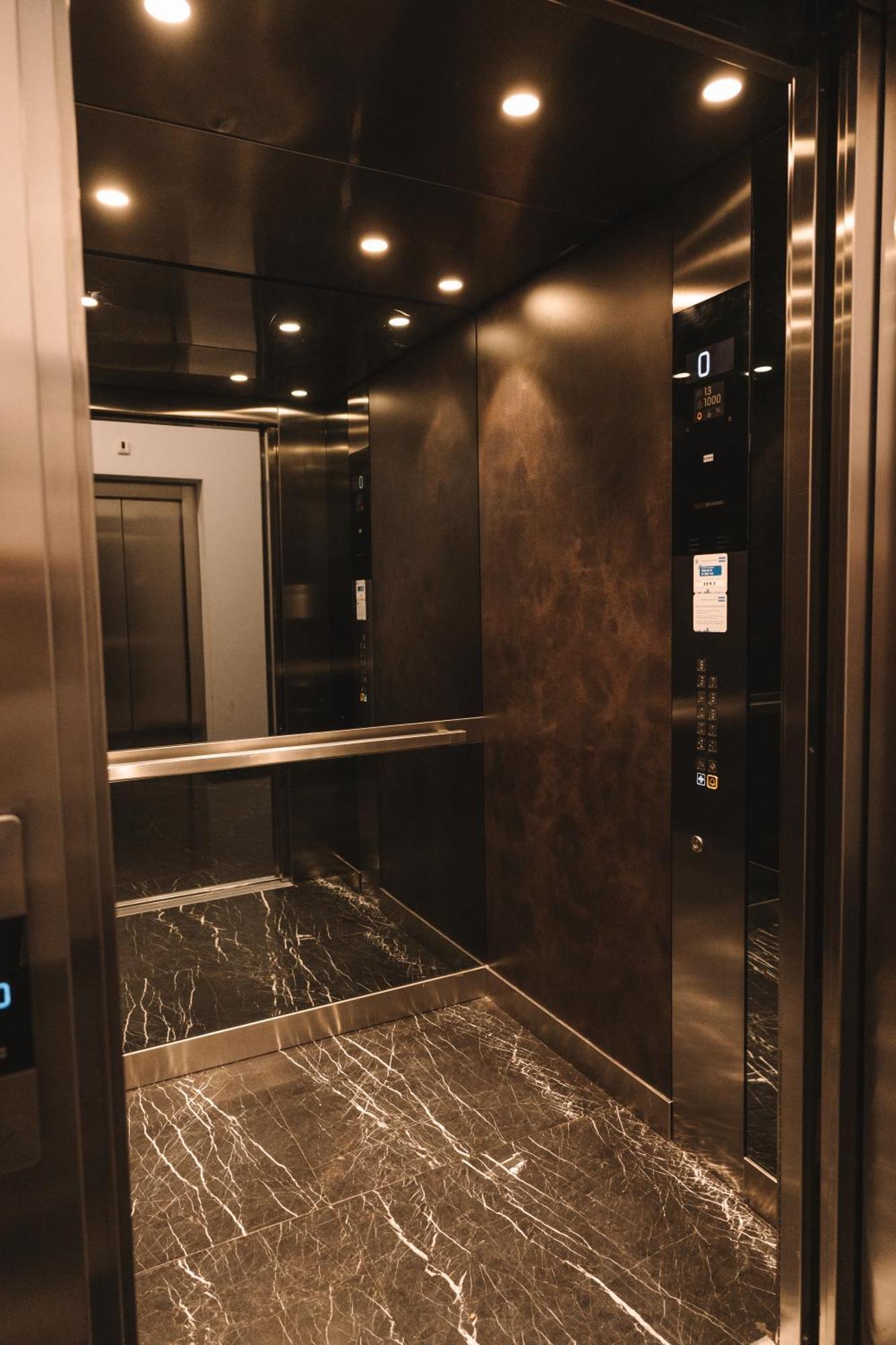 Flexible Selfcheckins 66 - Zagreb - Loggia - 80M2 - New - Luxury - Garage - 2 Bedrooms מראה חיצוני תמונה