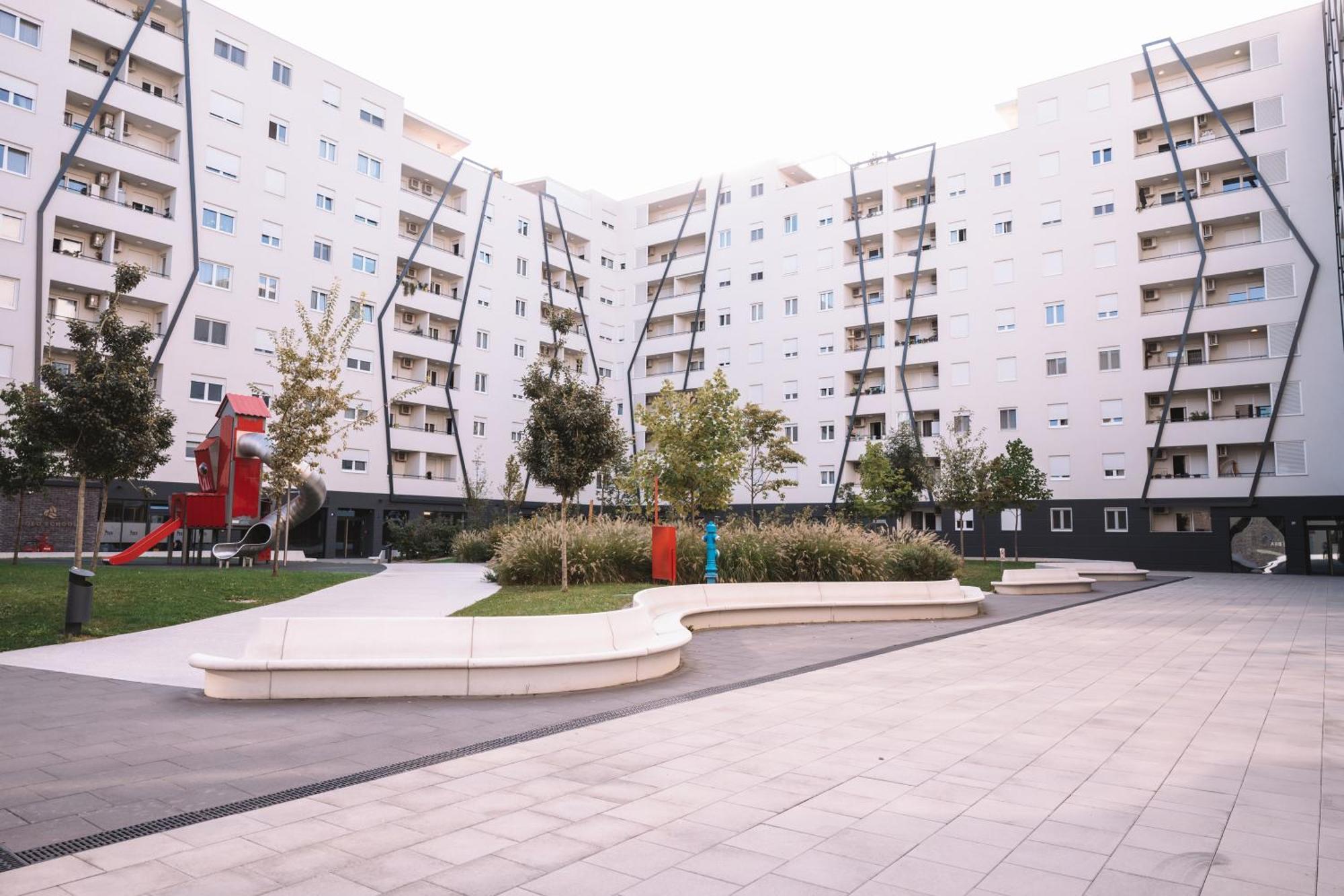 Flexible Selfcheckins 66 - Zagreb - Loggia - 80M2 - New - Luxury - Garage - 2 Bedrooms מראה חיצוני תמונה